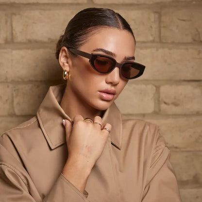 Modern Flat-Lens Cat-Eye Sunglasses Eyewear Shades