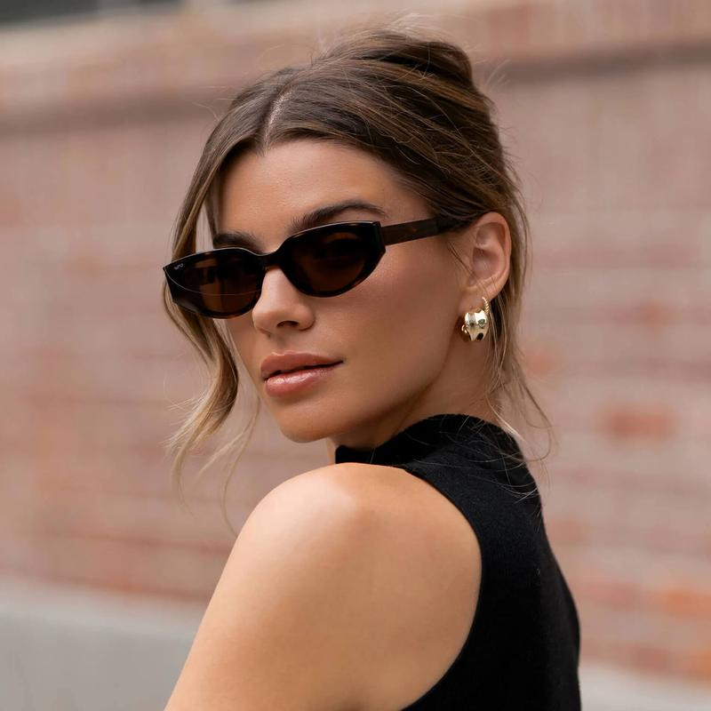 Modern Flat-Lens Cat-Eye Sunglasses Eyewear Shades